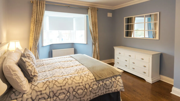 A Festive Escape to River Meadow House