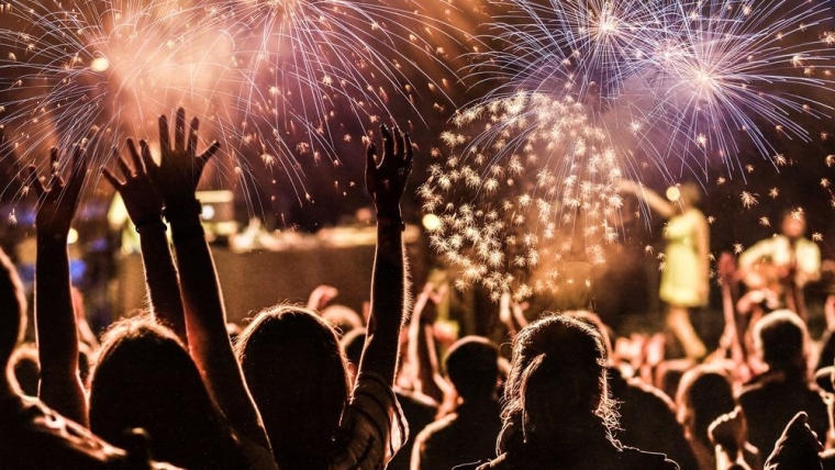 A New Year’s Celebration at River Meadow House